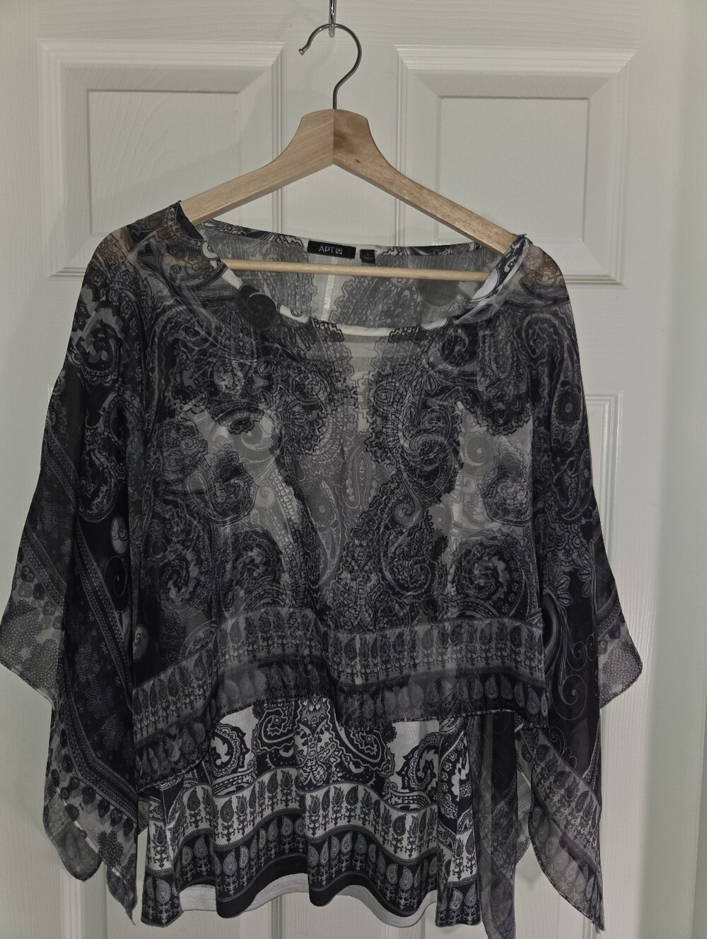 Apt. 9 Gray Printed Women's Top